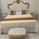 Bed & Breakfast Nicole House - & *