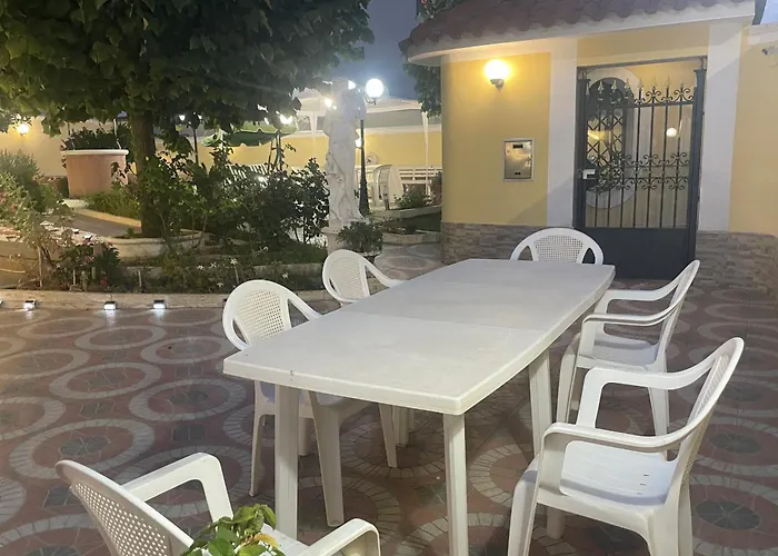 Nicole House - & فندق مبيت وإفطار