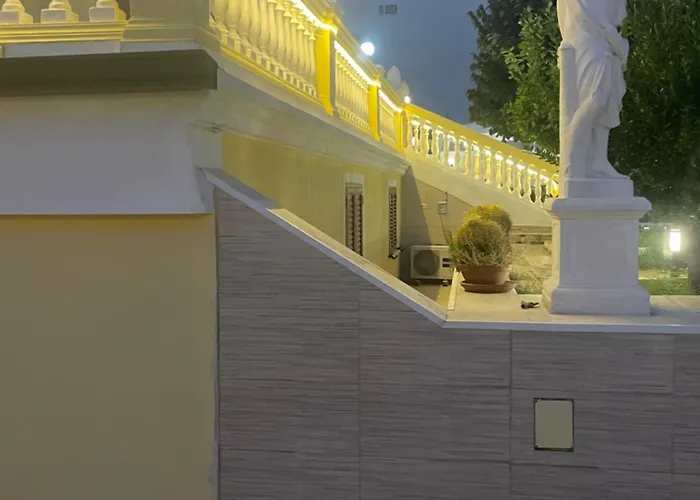 Nicole House - & فندق مبيت وإفطار *