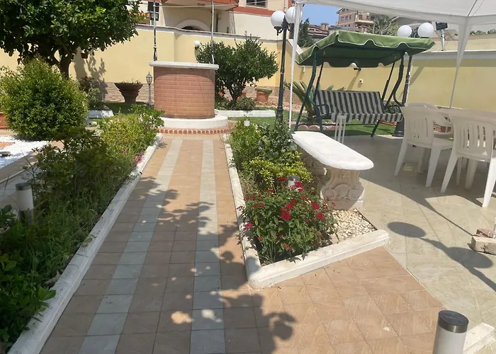 Nicole House - & فندق مبيت وإفطار