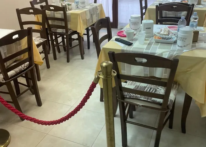 فندق مبيت وإفطار Nicole House - & *