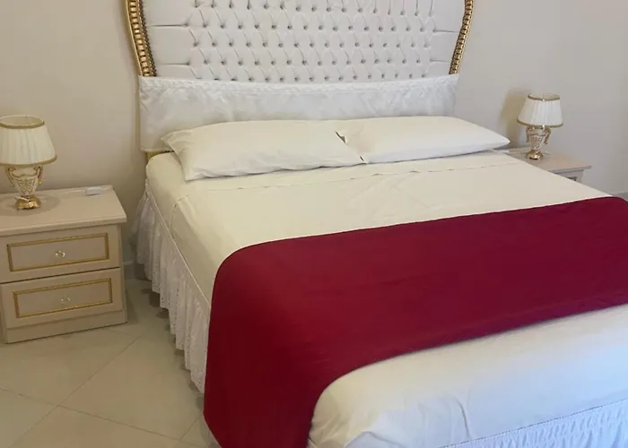 Nicole House - & * Gallico Marina