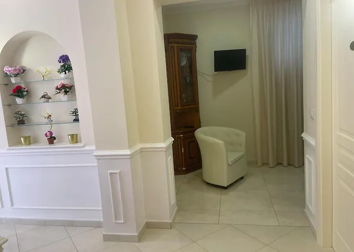 فندق مبيت وإفطار Nicole House - &