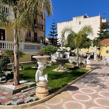 فندق مبيت وإفطار Nicole House - &