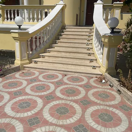 Nicole House - & Bed & Breakfast Gallico Marina