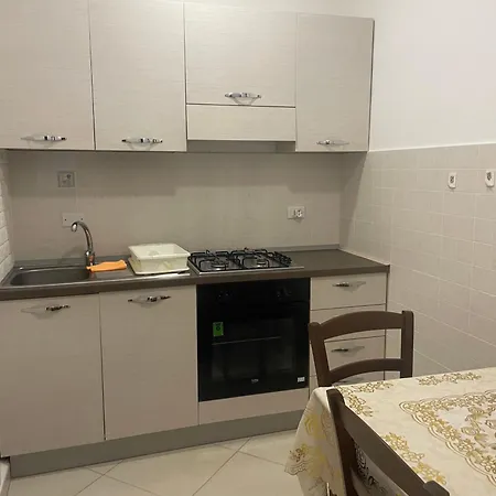 Nicole House - & فندق مبيت وإفطار