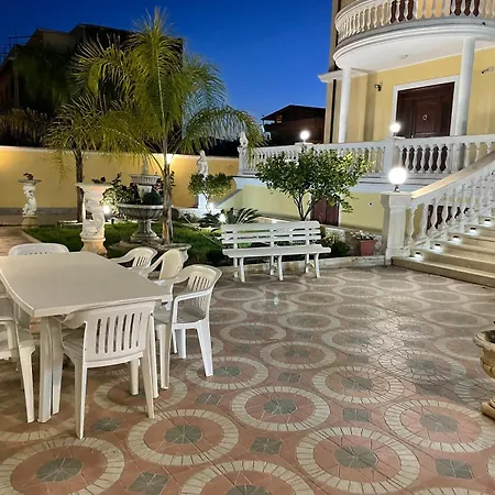 Nicole House - & * Gallico Marina