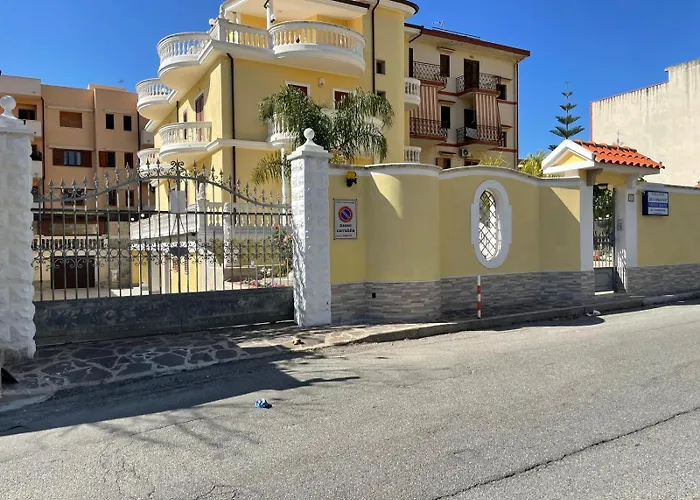 Nicole House - & Gallico Marina