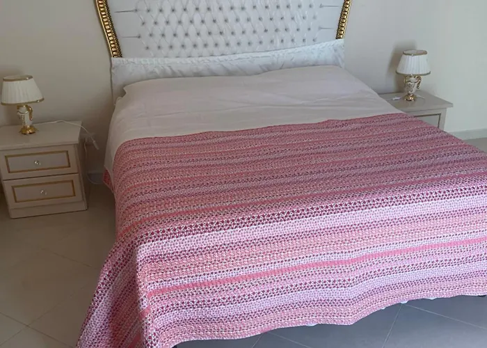 Nicole House - & * Gallico Marina